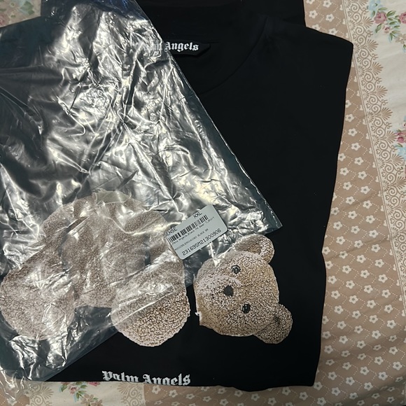 Brand New Tshirt - Picture 4 of 6